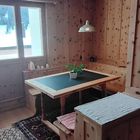 Zentral Gelegene Sonnige Und Ruhige