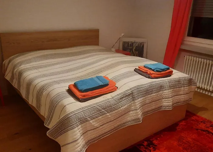 Zentral Gelegene Sonnige Und Ruhige